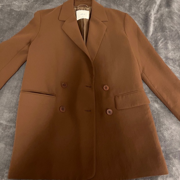 Wilfred Jackets & Blazers - Wilfred Cherrelle Blazer in Cognac and size 2XS